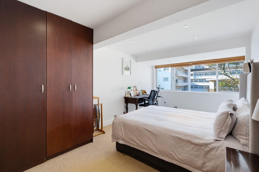 2 Bedroom Property for Sale in Sea Point Western Cape